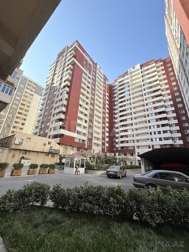 Продается 3-комн. новостройка 130 м², м. Кара Караев, photo 1 from 25