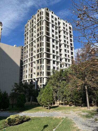 Продаётся 4-комн. новостройка 159 м², пос. Бадамдар, photo 1 from 9