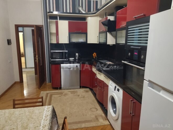 Сдаётся 2-комн. новостройка 70 м², м. 8 ноября, photo 6 from 9