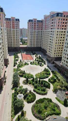 Продаётся 2-комн. новостройка 88 м², м. Элмляр Академиясы, photo 1 from 7
