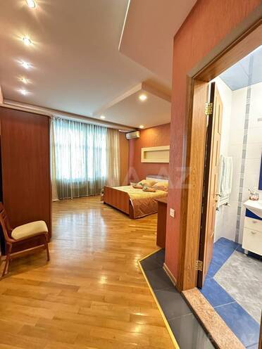 Продаётся 4-комн. новостройка 195 м², м. Элмляр Академиясы, photo 14 from 19