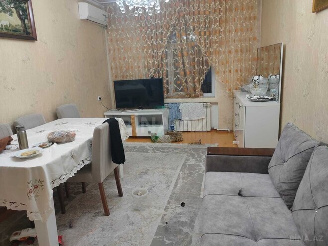 Satılır 3 otaqlı köhnə tikili 90 m², Yeni Günəşli q., photo 1 from 16