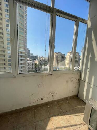 Сдаётся 3-комн. новостройка 180 м², м. Низами, photo 13 from 14