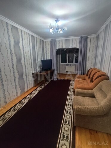 Сдаётся 3-комн. вторичка 75 м², м. 8 ноября, photo 1 from 11
