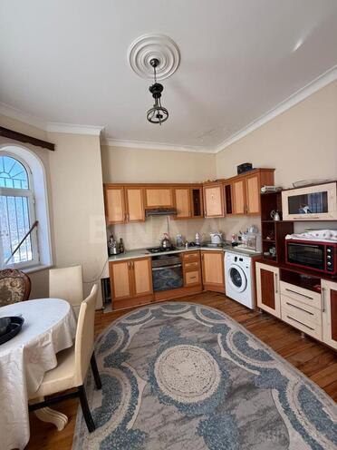 Satılır 8 otaqlı həyət evi/bağ evi 620 m², Badamdar q., photo 8 from 27