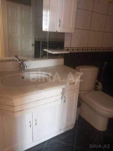 Satılır 5 otaqlı köhnə tikili 160 m², 28 May m., photo 14 from 17