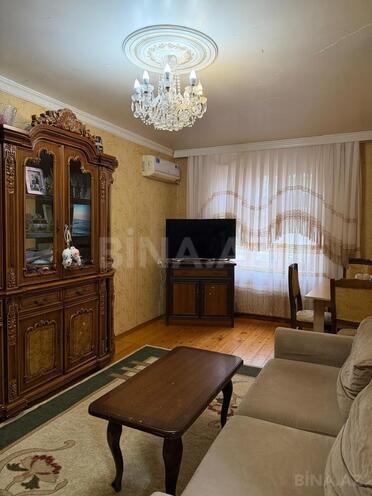Satılır 2 otaqlı köhnə tikili 60 m², Əhmədli m., photo 1 from 10