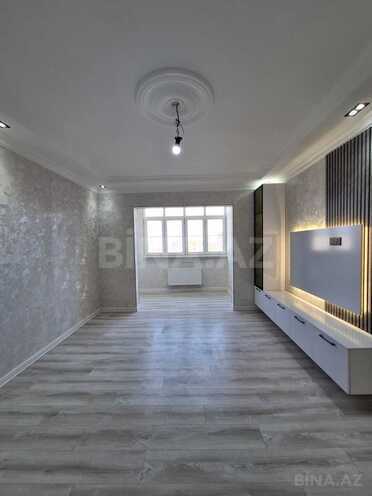 Продаётся 3-комн. вторичка 70 м², photo 1 from 32