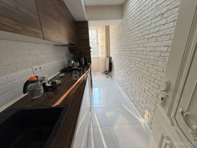 Продаётся 3-комн. вторичка 85 м², м. Низами, photo 10 from 22