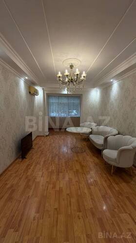 Satılır 2 otaqlı köhnə tikili 50 m², İnşaatçılar m., photo 3 from 11