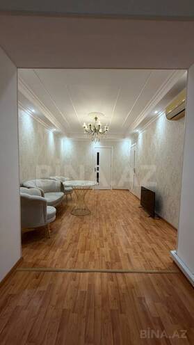 Satılır 2 otaqlı köhnə tikili 50 m², İnşaatçılar m., photo 1 from 11