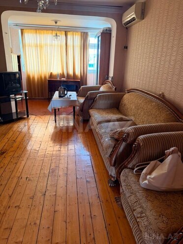 İcarəyə verilir 3 otaqlı köhnə tikili 90 m², Gənclik m., photo 1 from 6