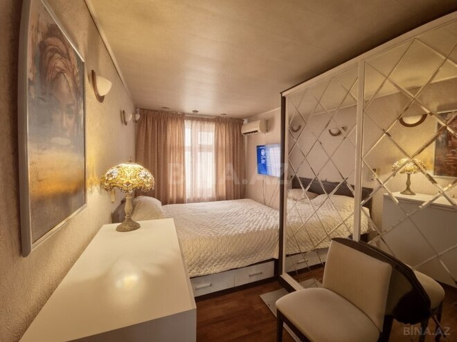 Satılır 2 otaqlı köhnə tikili 65 m², 28 May m., photo 3 from 6