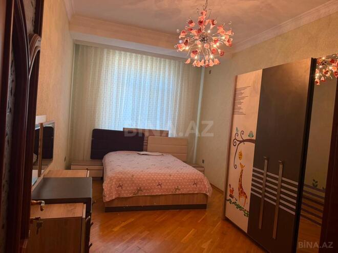 Сдаётся 4-комн. вторичка 120 м², м. Кара Караев, photo 6 from 9