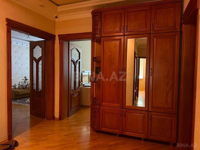 Сдаётся 4-комн. вторичка 120 м², м. Кара Караев, photo 3 from 9