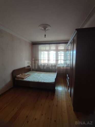 Satılır 2 otaqlı köhnə tikili 61 m², Xalqlar Dostluğu m., photo 1 from 11