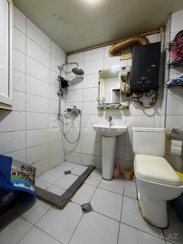 Satılır 2 otaqlı köhnə tikili 45 m², İnşaatçılar m., photo 10 from 14