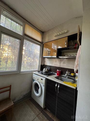 Satılır 2 otaqlı köhnə tikili 45 m², İnşaatçılar m., photo 11 from 14