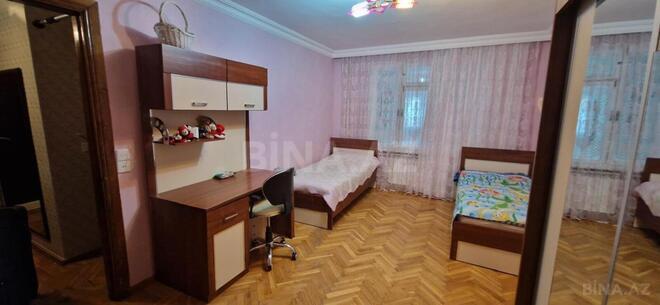 Продаётся 3-комн. вторичка 90 м², м. Иншаатчылар, photo 3 from 8