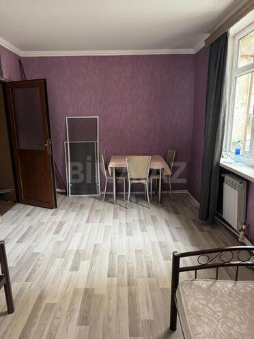 İcarəyə verilir 1 otaqlı köhnə tikili 40 m², İnşaatçılar m., photo 1 from 6