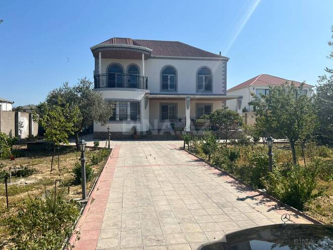 Продаётся 5-комн. дом/дача 250 м², photo 1 from 9