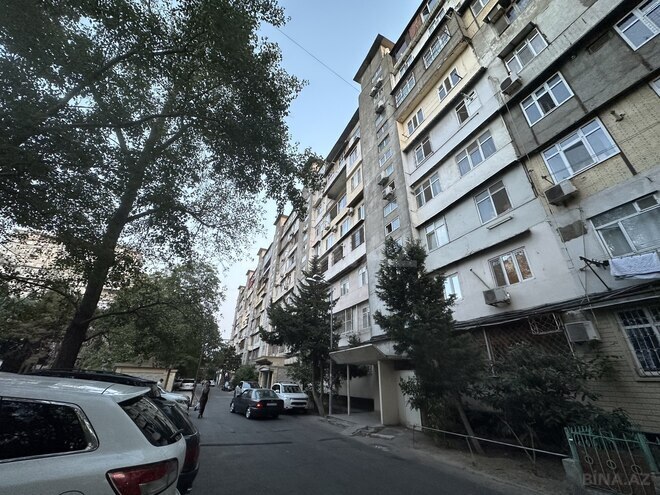 Satılır 3 otaqlı köhnə tikili 90 m², Azadlıq Prospekti m., photo 1 from 18