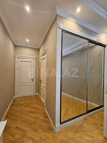 Продаётся 3-комн. новостройка 105 м², м. Кара Караев, photo 8 from 28