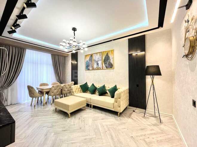 Сдаётся 2-комн. новостройка 100 м², м. Низами, photo 1 from 16