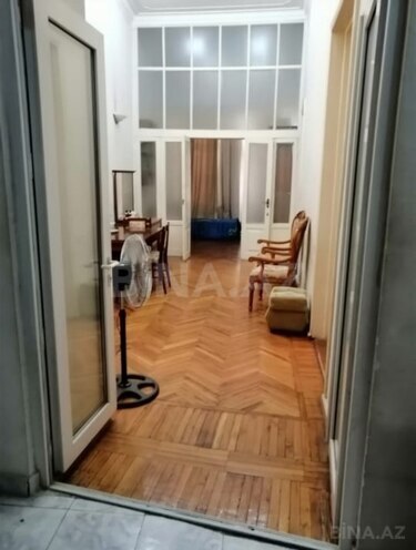 İcarəyə verilir 4 otaqlı köhnə tikili 150 m², 28 May m., photo 5 from 7