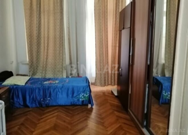 İcarəyə verilir 4 otaqlı köhnə tikili 150 m², 28 May m., photo 3 from 7