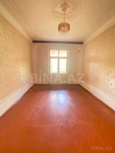 Продаётся 2-комн. вторичка 66 м², photo 3 from 14