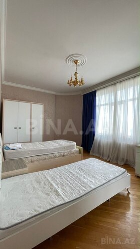 Сдаётся 3-комн. новостройка 143 м², м. 20 января, photo 7 from 15