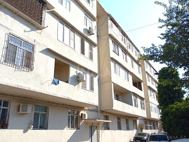 Satılır 3 otaqlı köhnə tikili 80 m², Bakıxanov q., photo 1 from 16