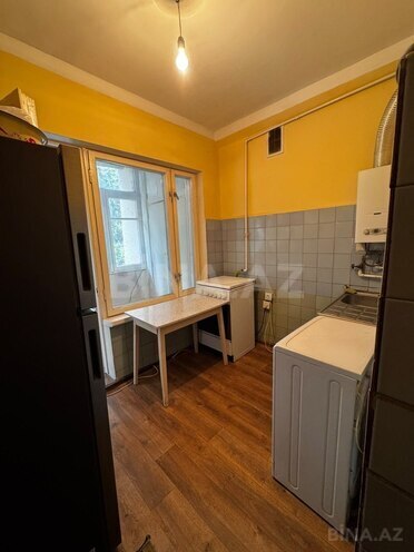 Satılır 4 otaqlı köhnə tikili 105 m², Gənclik m., photo 8 from 12