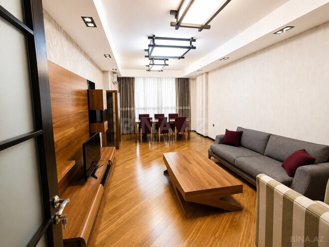İcarəyə verilir 3 otaqlı yeni tikili 145 m², Şah İsmayıl Xətai m., photo 3 from 13