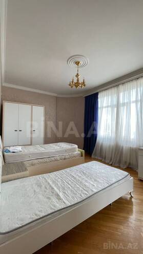 Сдаётся 3-комн. новостройка 150 м², м. 20 января, photo 13 from 17