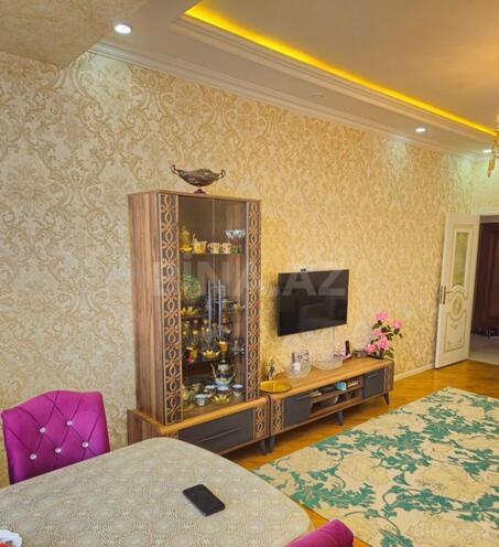 Satılır 2 otaqlı köhnə tikili 57 m², İnşaatçılar m., photo 1 from 15