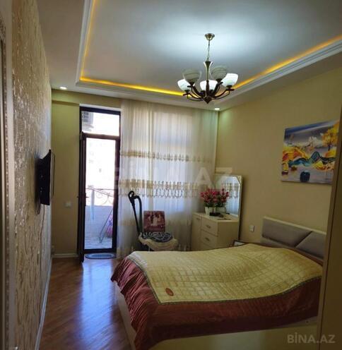 Satılır 2 otaqlı köhnə tikili 57 m², İnşaatçılar m., photo 4 from 15