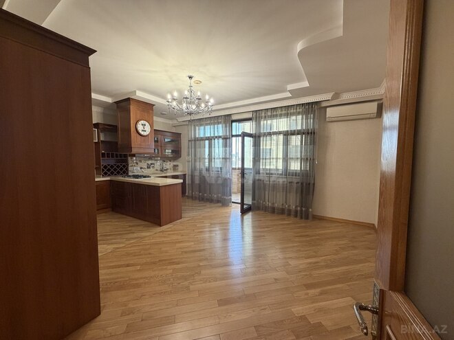 Сдаётся 4-комн. новостройка 250 м², м. Нариман Нариманов, photo 18 from 30