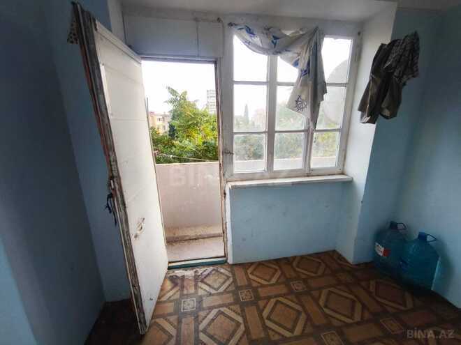 Продаётся 2-комн. вторичка 60 м², м. Кара Караев, photo 12 from 14