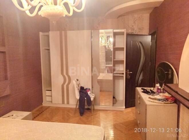 Satılır 3 otaqlı köhnə tikili 98 m², 6-cı mikrorayon q., photo 8 from 13