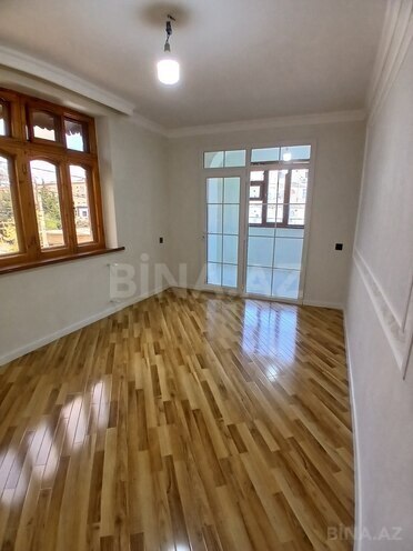 Продаётся 2-комн. вторичка 45 м², photo 1 from 29