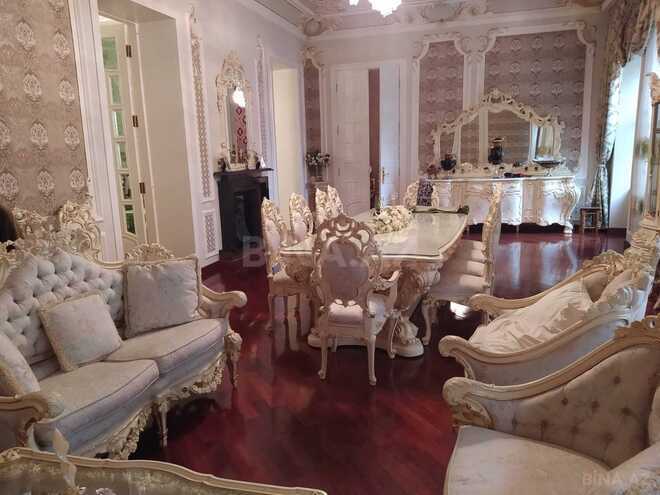 Продаётся 6-комн. вторичка 250 м², м. Сахил, photo 11 from 25