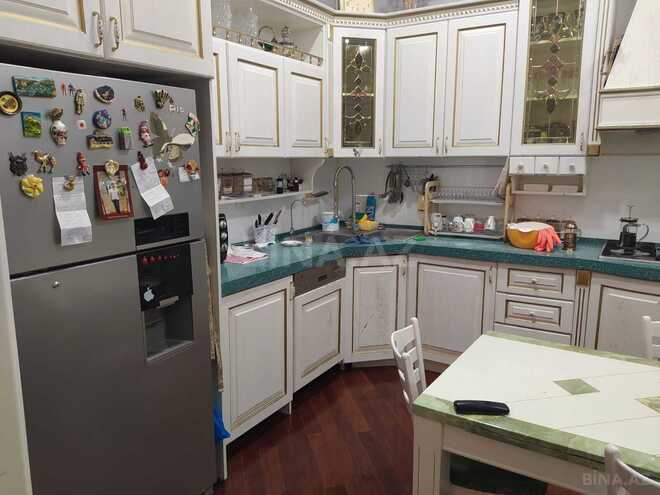 Продаётся 6-комн. вторичка 250 м², м. Сахил, photo 15 from 25