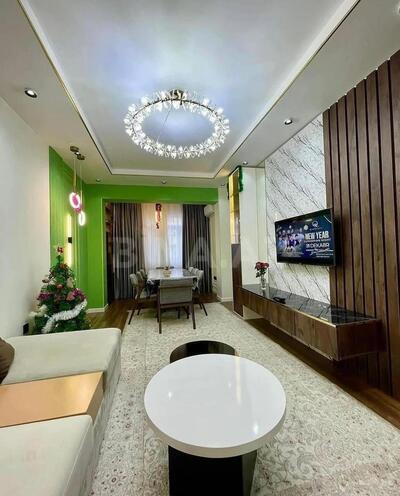 Satılır 2 otaqlı köhnə tikili 76 m², Memar Əcəmi m., photo 1 from 9