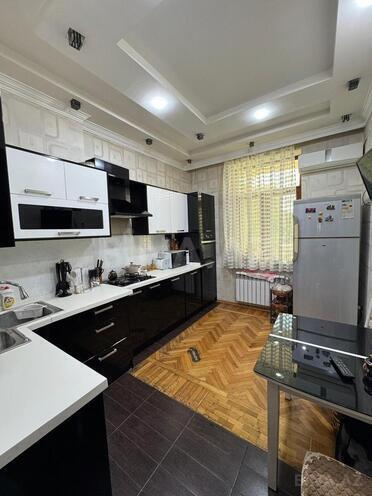 Продаётся 6-комн. вторичка 160 м², м. Нариман Нариманов, photo 10 from 18