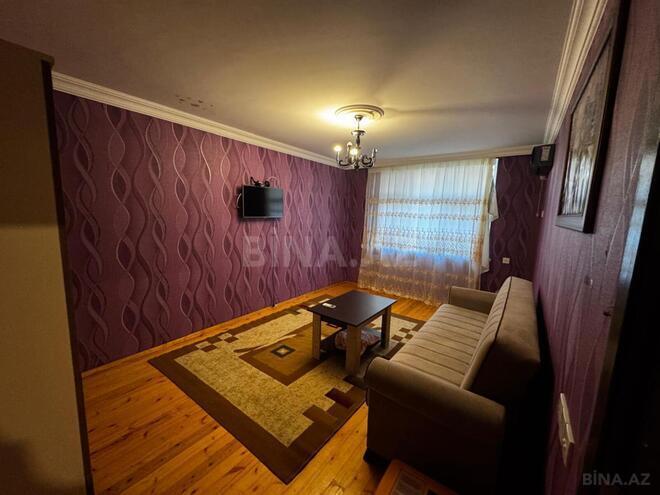 Продаётся 1-комн. вторичка 35 м², м. Кара Караев, photo 1 from 13