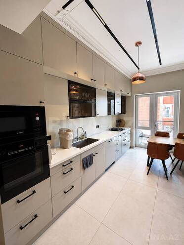 Продаётся 3-комн. новостройка 130 м², м. Низами, photo 7 from 19