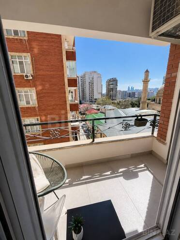 Продаётся 3-комн. новостройка 130 м², м. Низами, photo 8 from 19