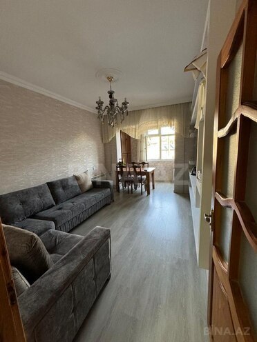 Продаётся 3-комн. вторичка 60 м², м. Ази Асланов, photo 1 from 18